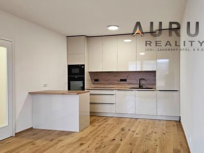 Pronájem bytu 2+kk 60 m²