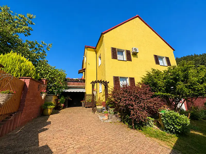 Prodej rodinného domu 420 m², pozemek 532 m², Jáchymov – náhled fotky 1