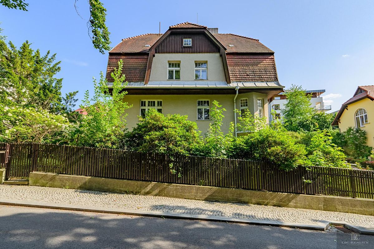 Prodej projektu na klíč 431 m², pozemek 1207 m²