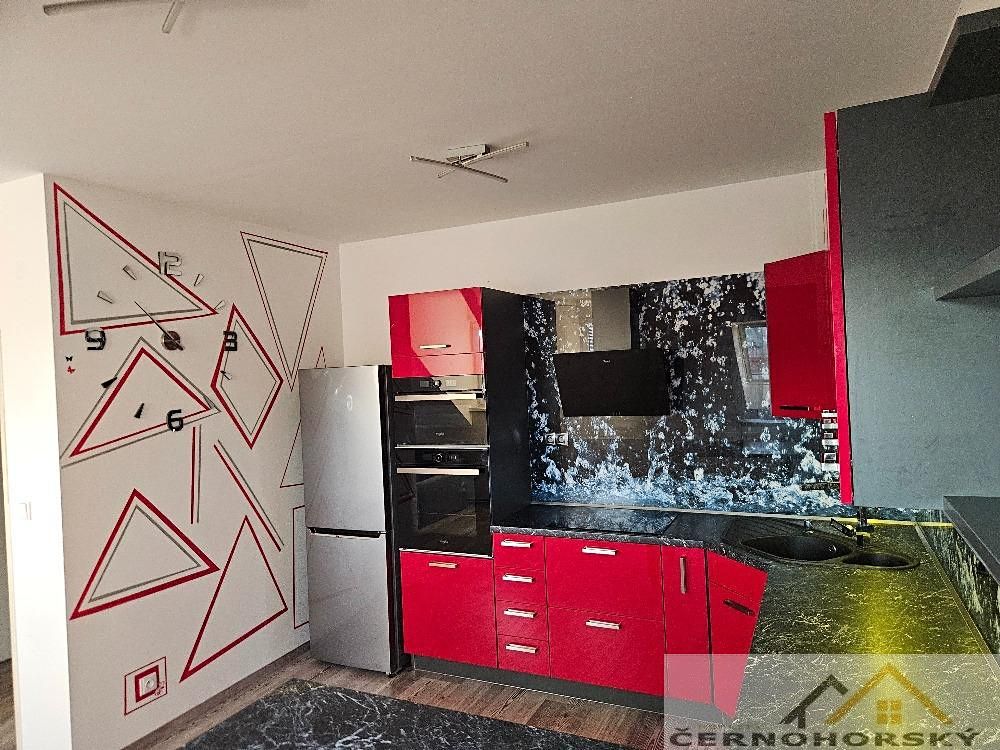 Pronájem bytu 2+kk 75 m² – fotografie 5