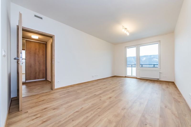Pronájem bytu 2+kk 47 m² – fotografie 3