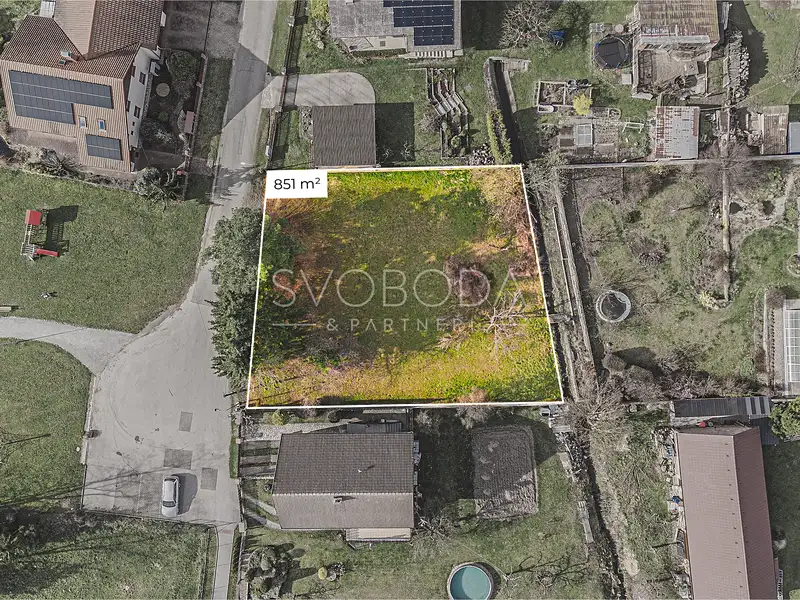 Prodej stavebního pozemku 851 m², Všestary – náhled fotky 1