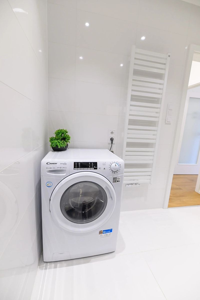 Prodej bytu 1+kk 28 m² – fotografie 3