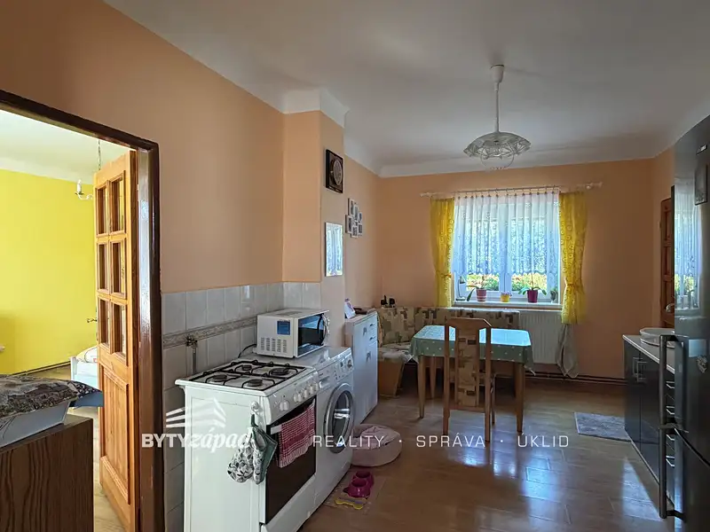 Prodej rodinného domu 90 m², pozemek 1619 m², Plešnice – náhled fotky 2