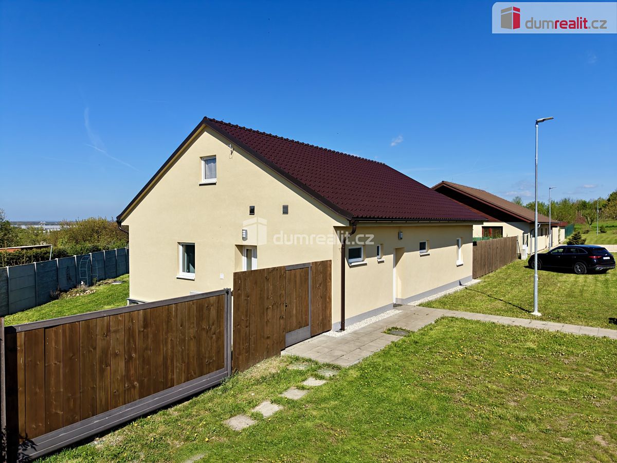 Prodej rodinného domu 132 m², pozemek 948 m² – fotografie 3
