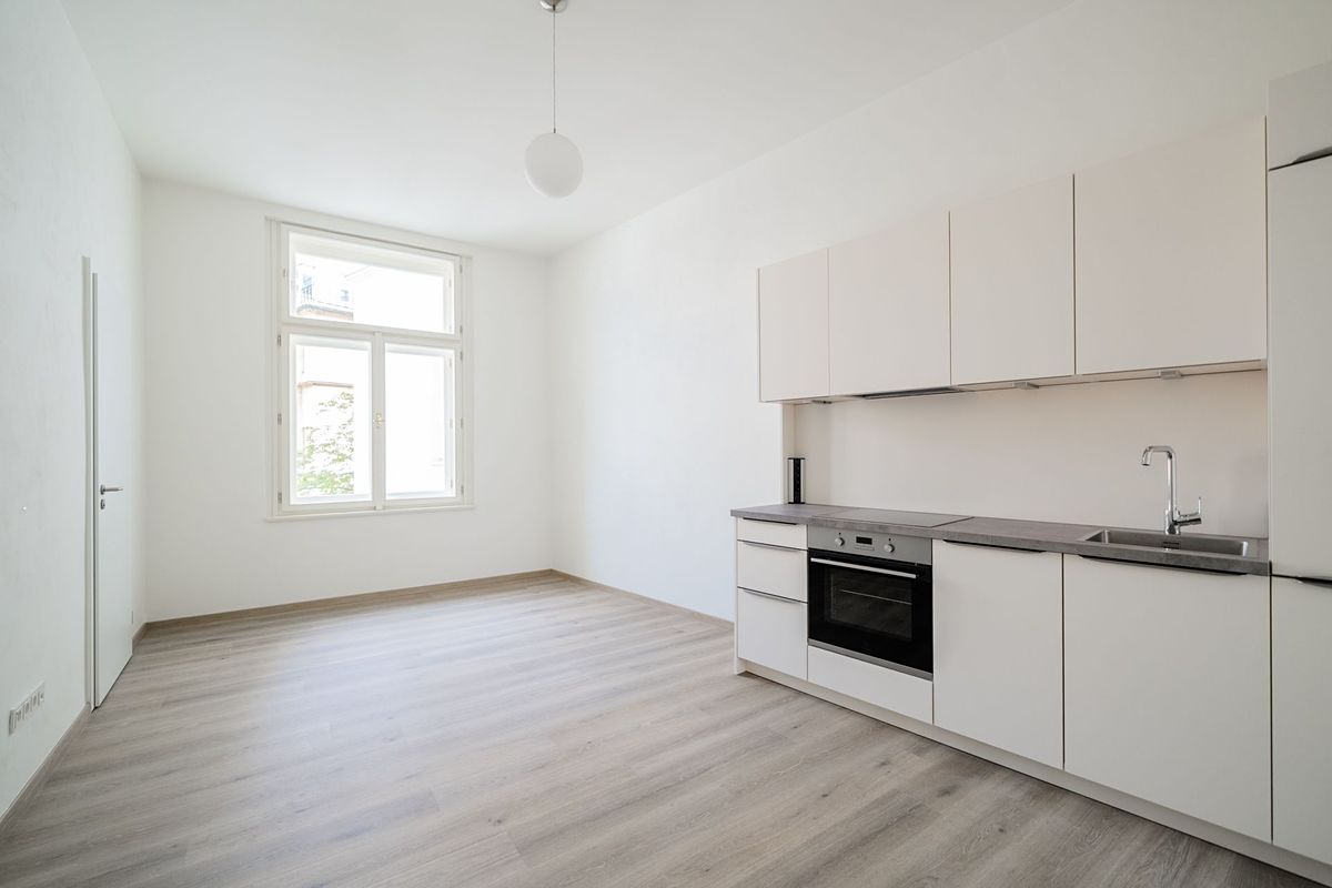 Pronájem bytu 2+kk 43 m²
