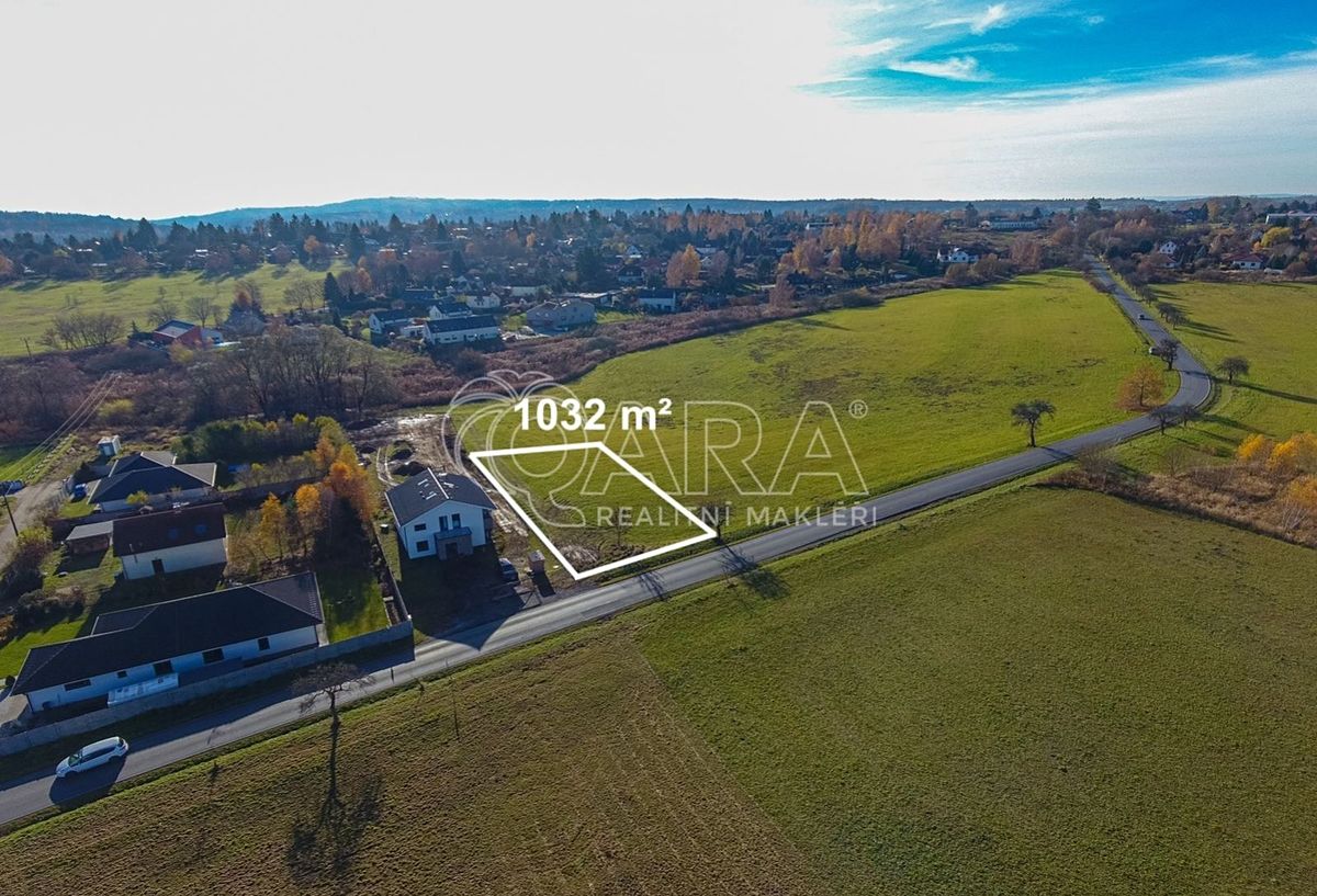 Prodej stavebního pozemku 1032 m²