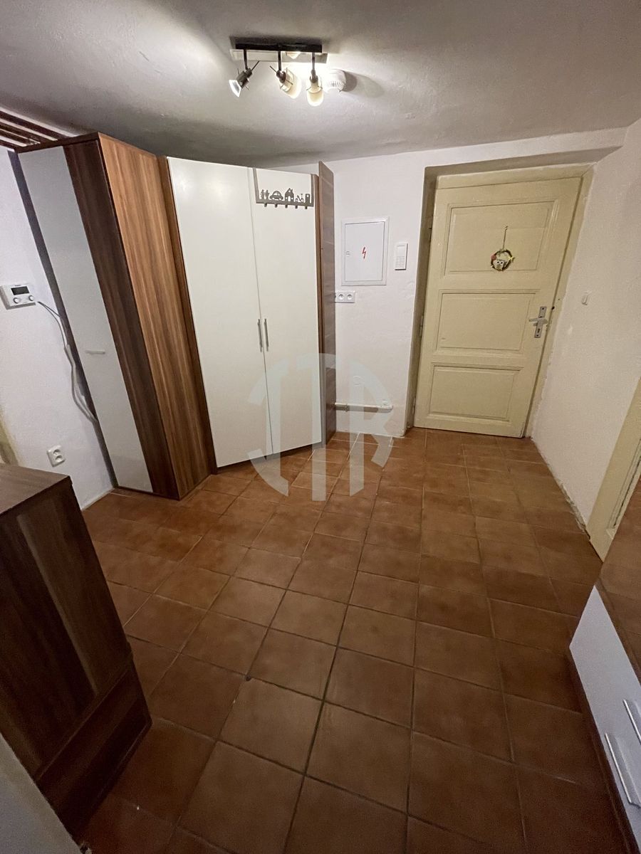 Pronájem bytu 2+kk 88 m² – fotografie 4
