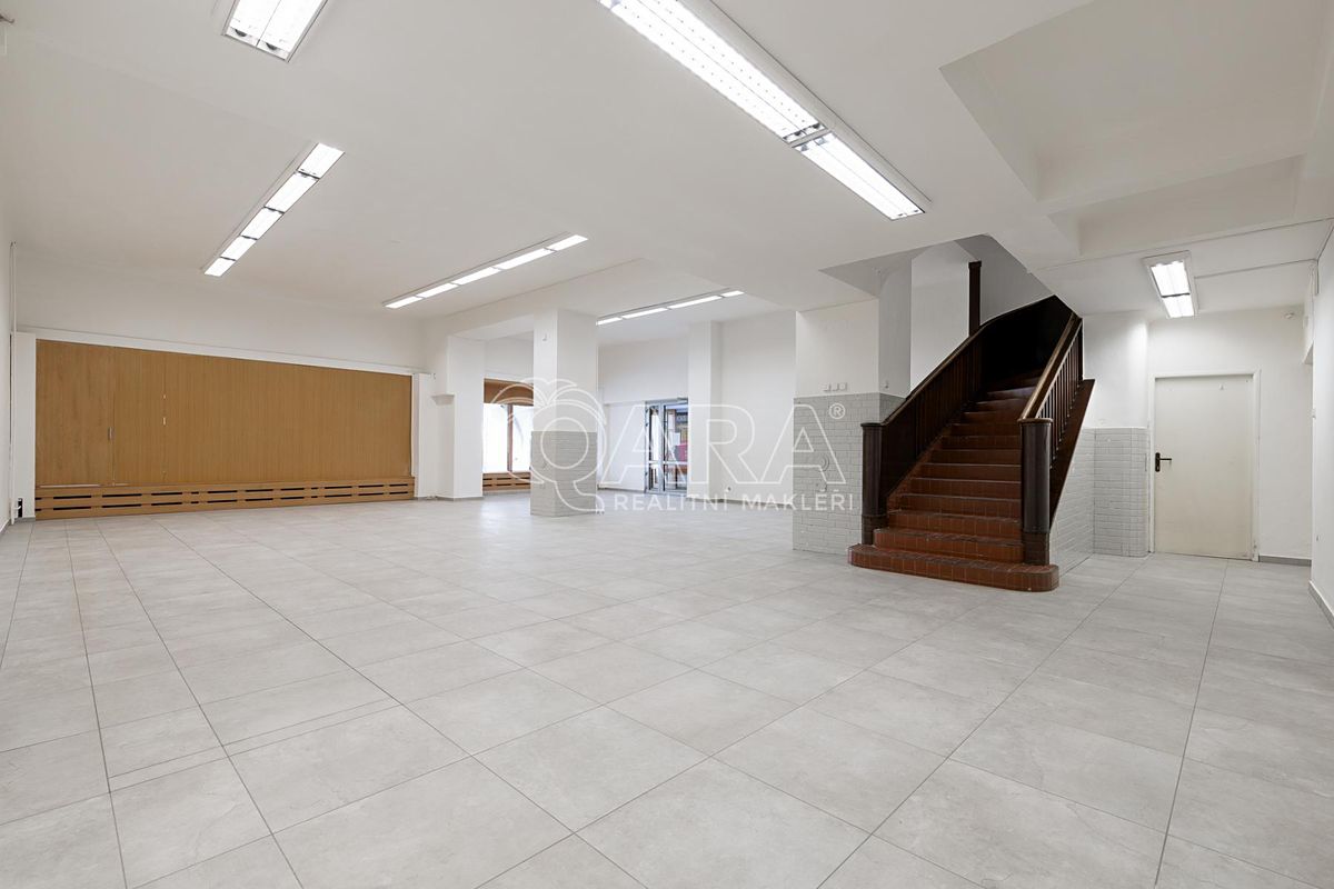 Pronájem obchodního prostoru 470 m² – fotografie 3