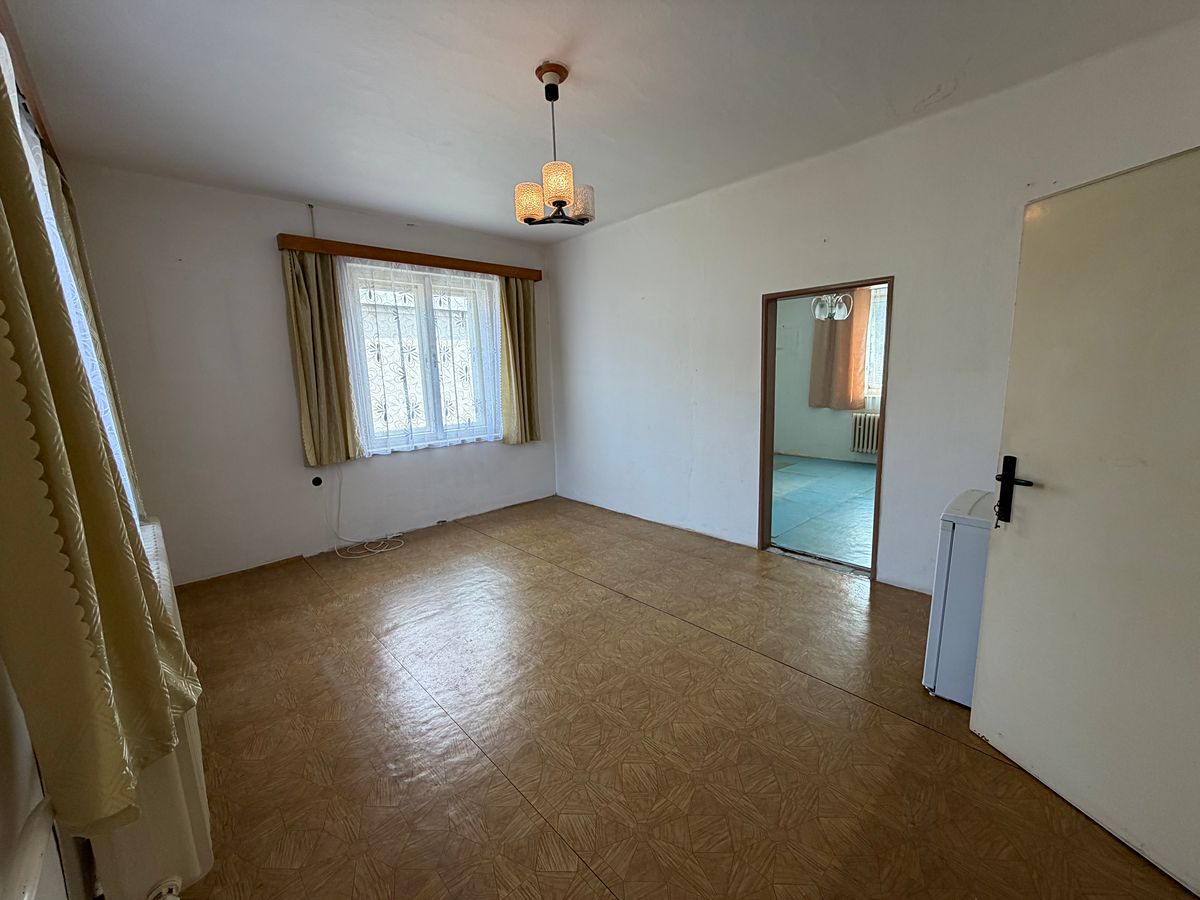 Prodej rodinného domu 177 m², pozemek 588 m² – fotografie 3