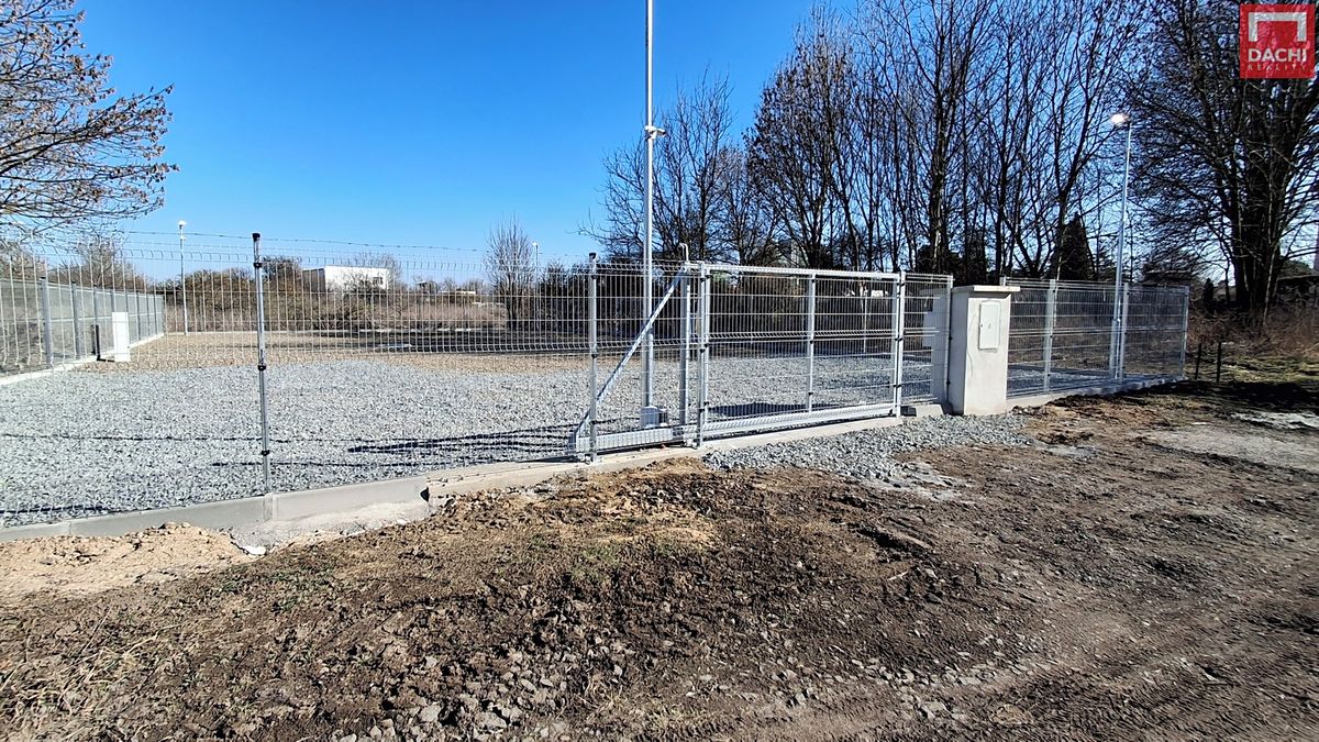 Pronájem komerčního pozemku 743 m² – fotografie 2
