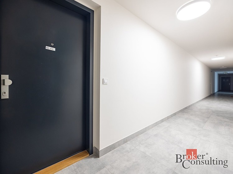 Квартира 4+kk на продаж, 86 м² (19 з 22)