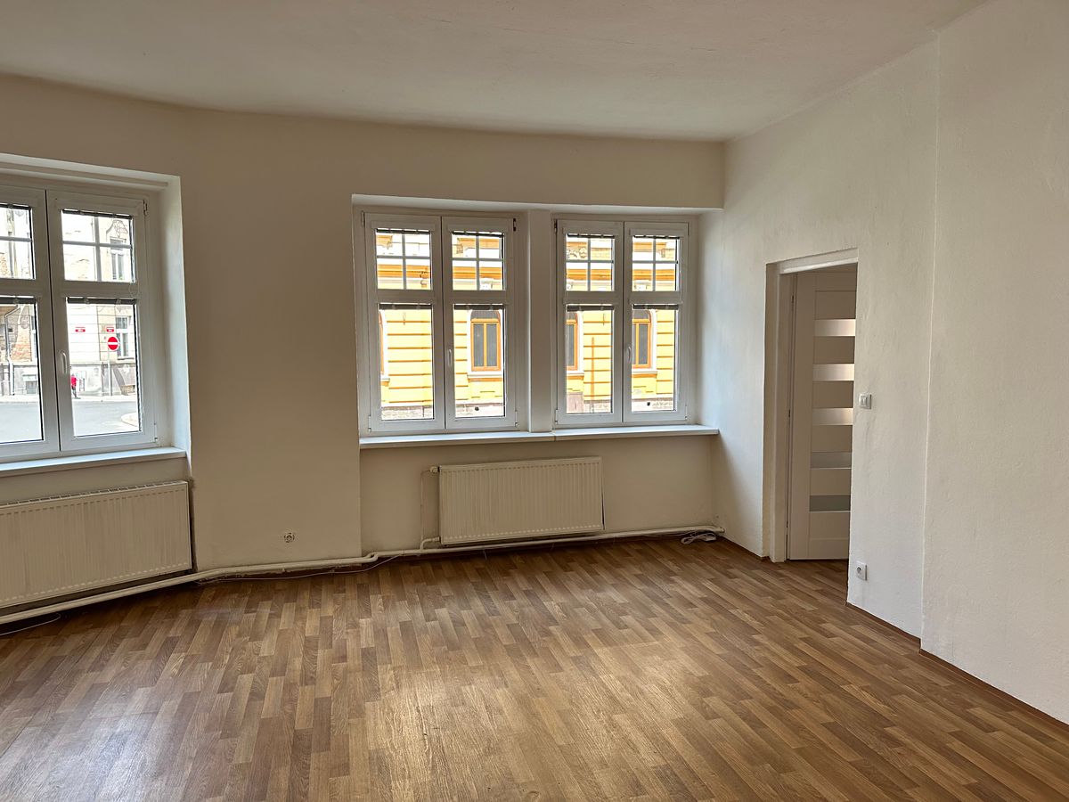 Pronájem bytu 3+1 87 m² – fotografie 5