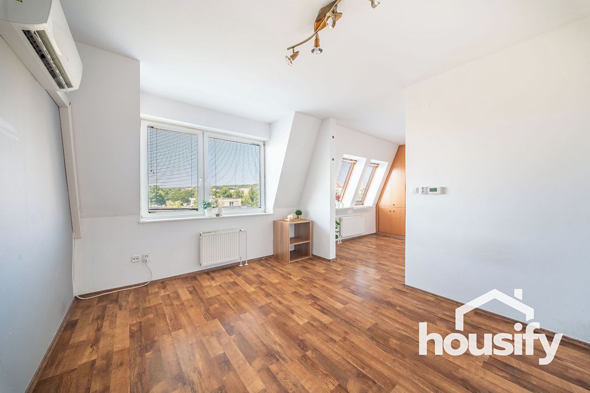 Pronájem bytu 2+kk 41 m²