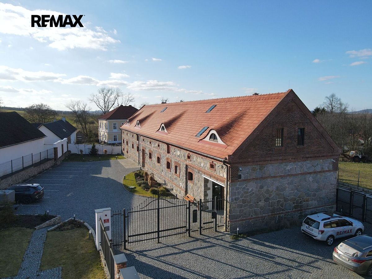 Pronájem komerční nemovitosti 258 m² – fotografie 3