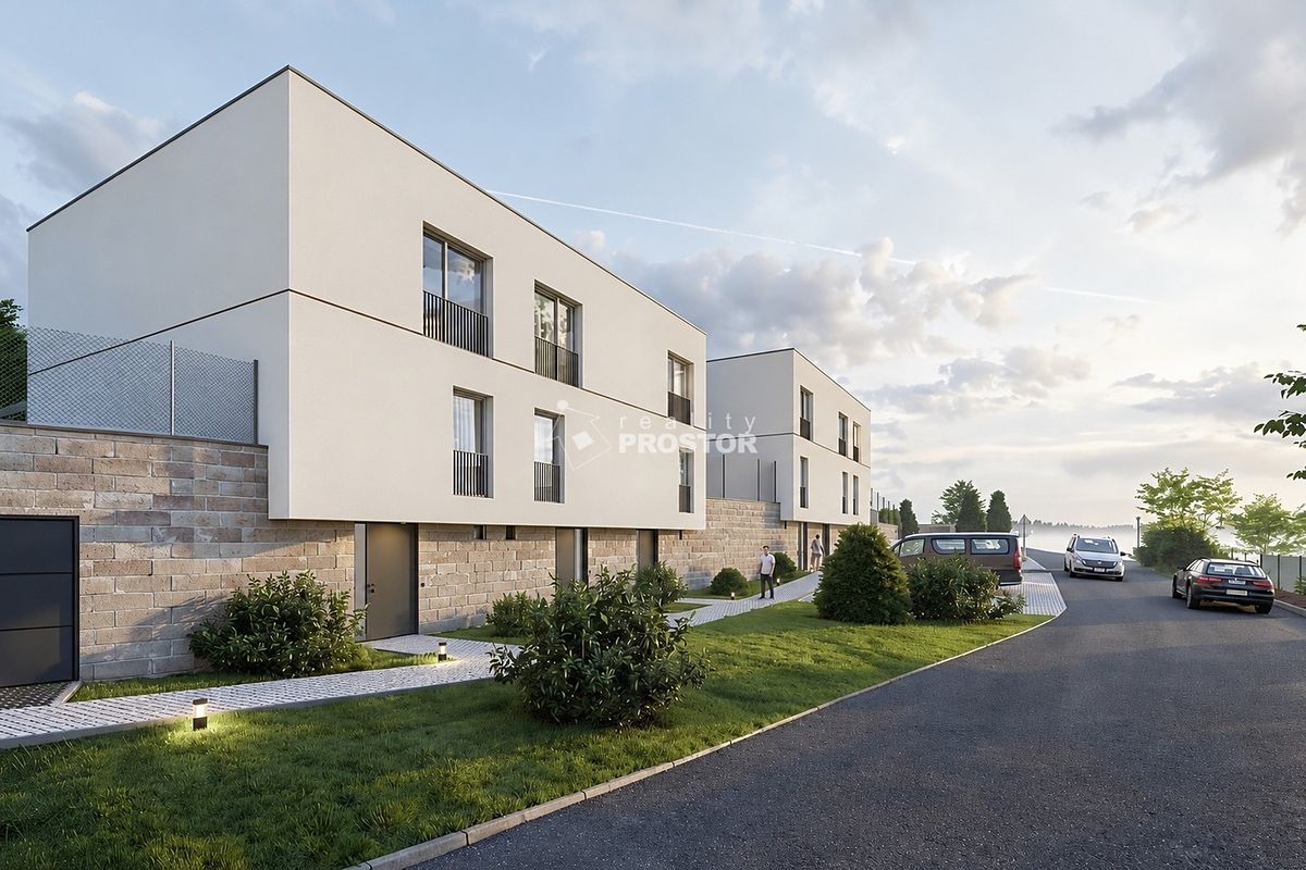 Prodej stavebního pozemku 2244 m²