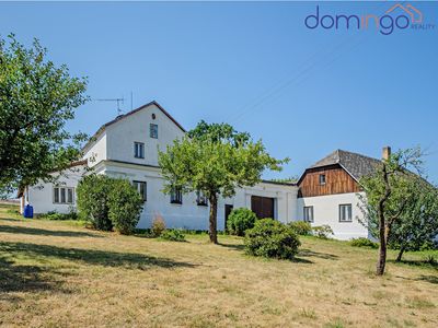 Prodej rodinného domu 400 m², pozemek 4371 m²