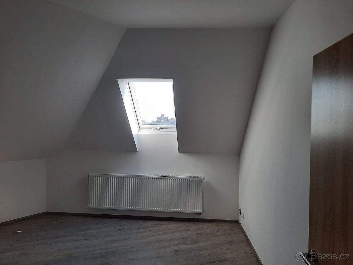Pronájem bytu 2+kk 85 m² – fotografie 2
