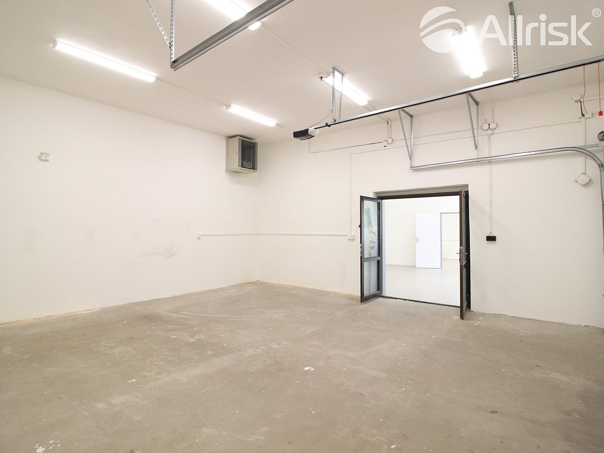 Pronájem výrobní haly, prostoru 156 m² – fotografie 2