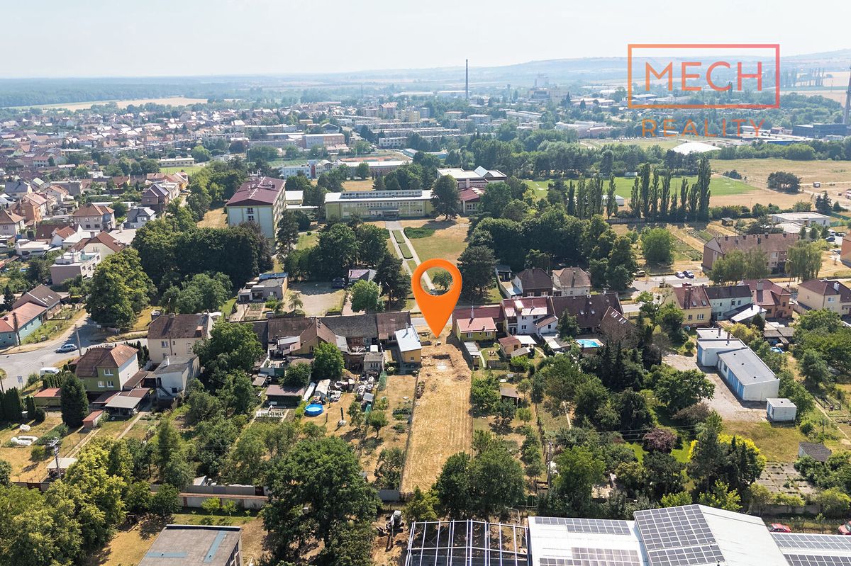 Prodej stavebního pozemku 986 m² – fotografie 3