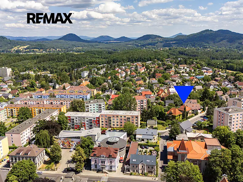Prodej rodinného domu 294 m², pozemek 813 m², Nový Bor – náhled fotky 2