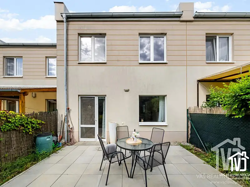 Prodej rodinného domu 102 m², pozemek 200 m², Králův Dvůr – náhled fotky 1