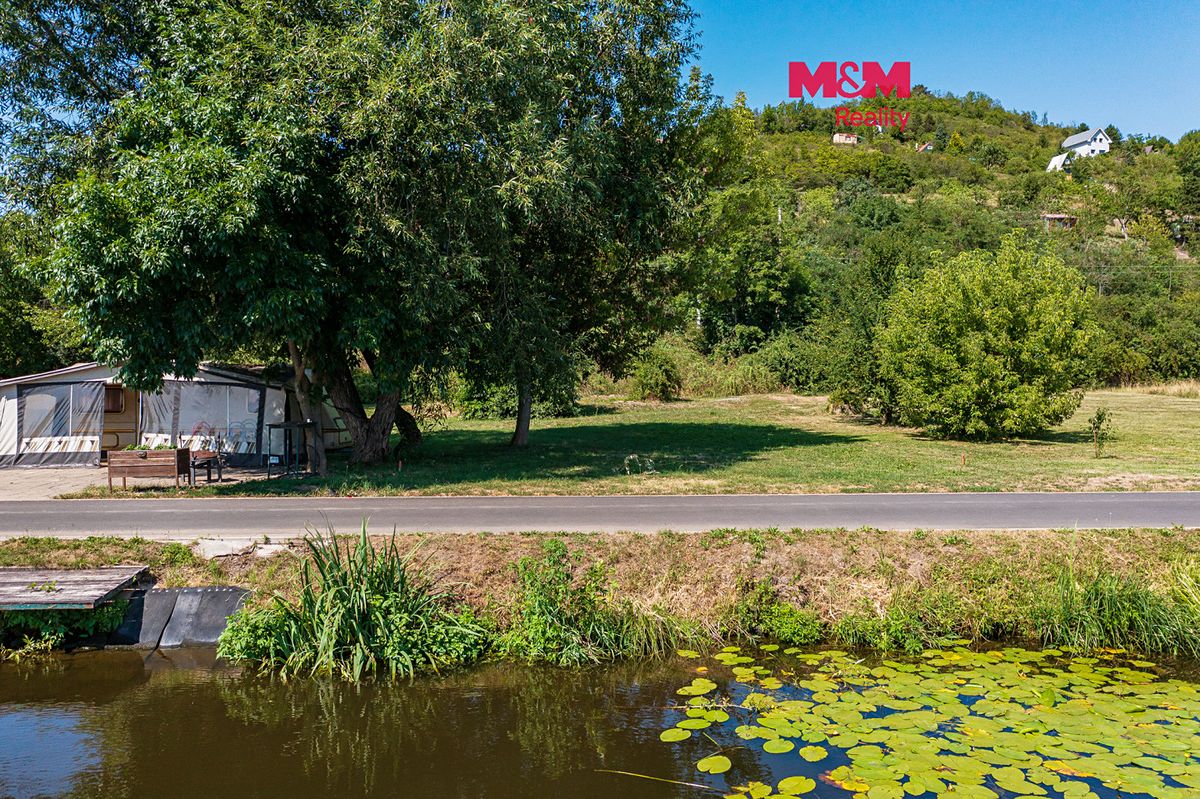 Prodej zahrady 449 m², Křešice – fotka 1 z 3