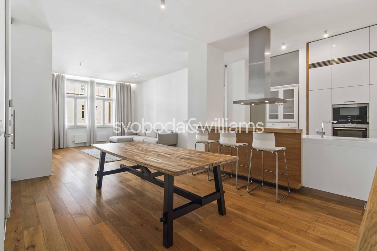 Pronájem bytu 3+kk 109 m²