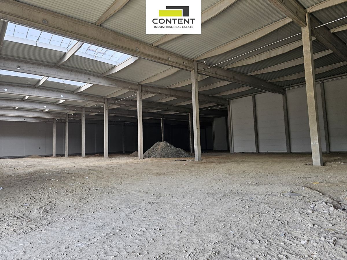 Pronájem skladového prostoru 6988 m² – fotografie 3