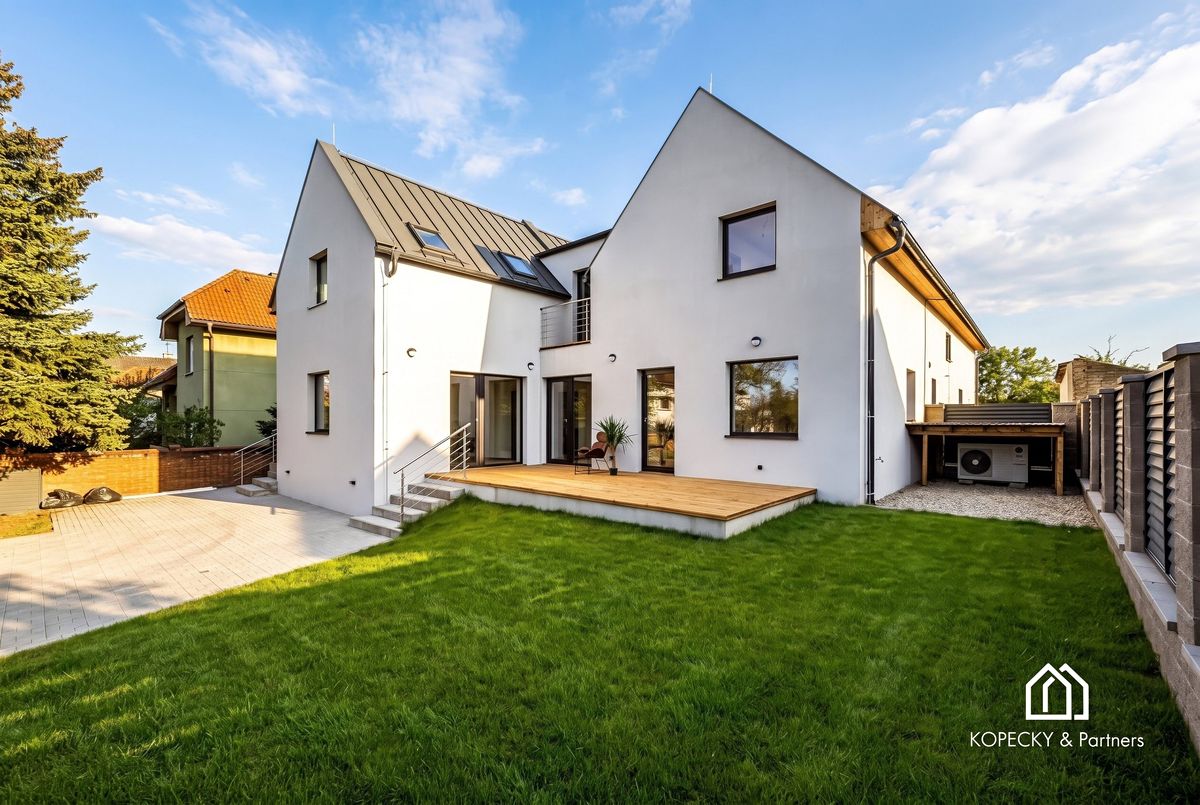 Prodej rodinného domu 139 m², pozemek 237 m²