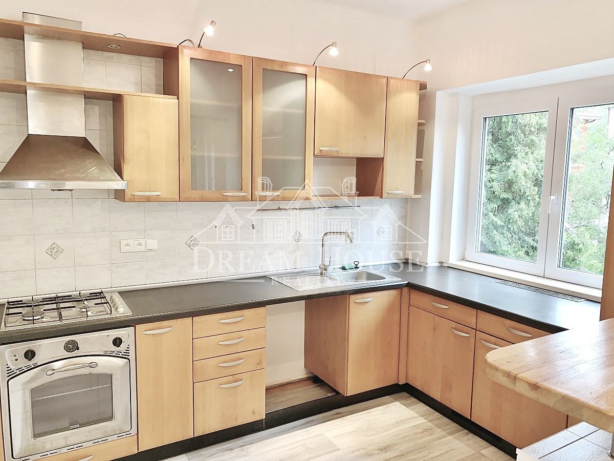 Pronájem bytu 3+kk 80 m²