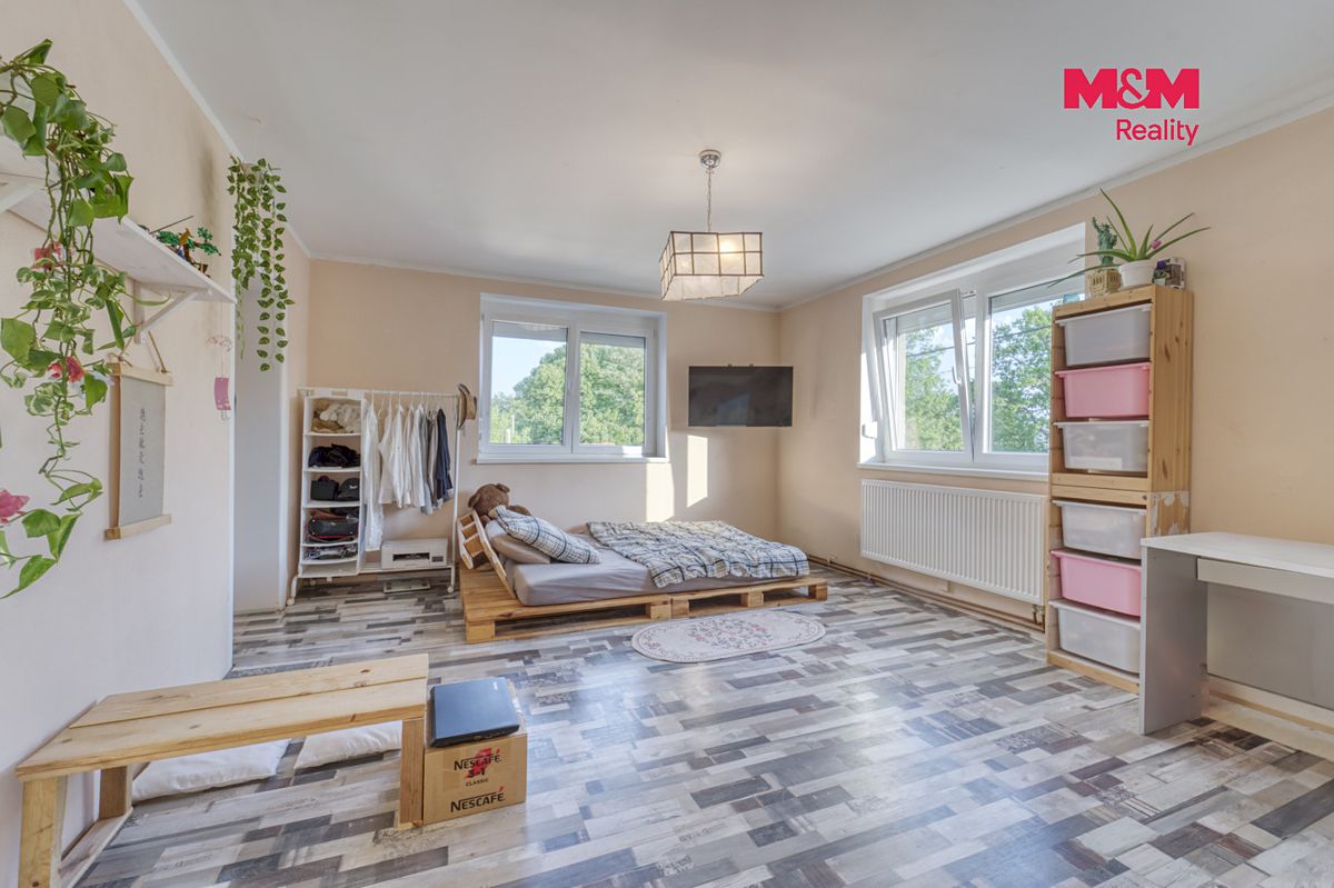 Prodej rodinného domu 127 m², pozemek 667 m² – fotografie 2