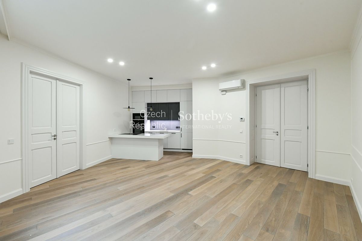 Pronájem bytu 4+kk 118 m² – fotografie 5