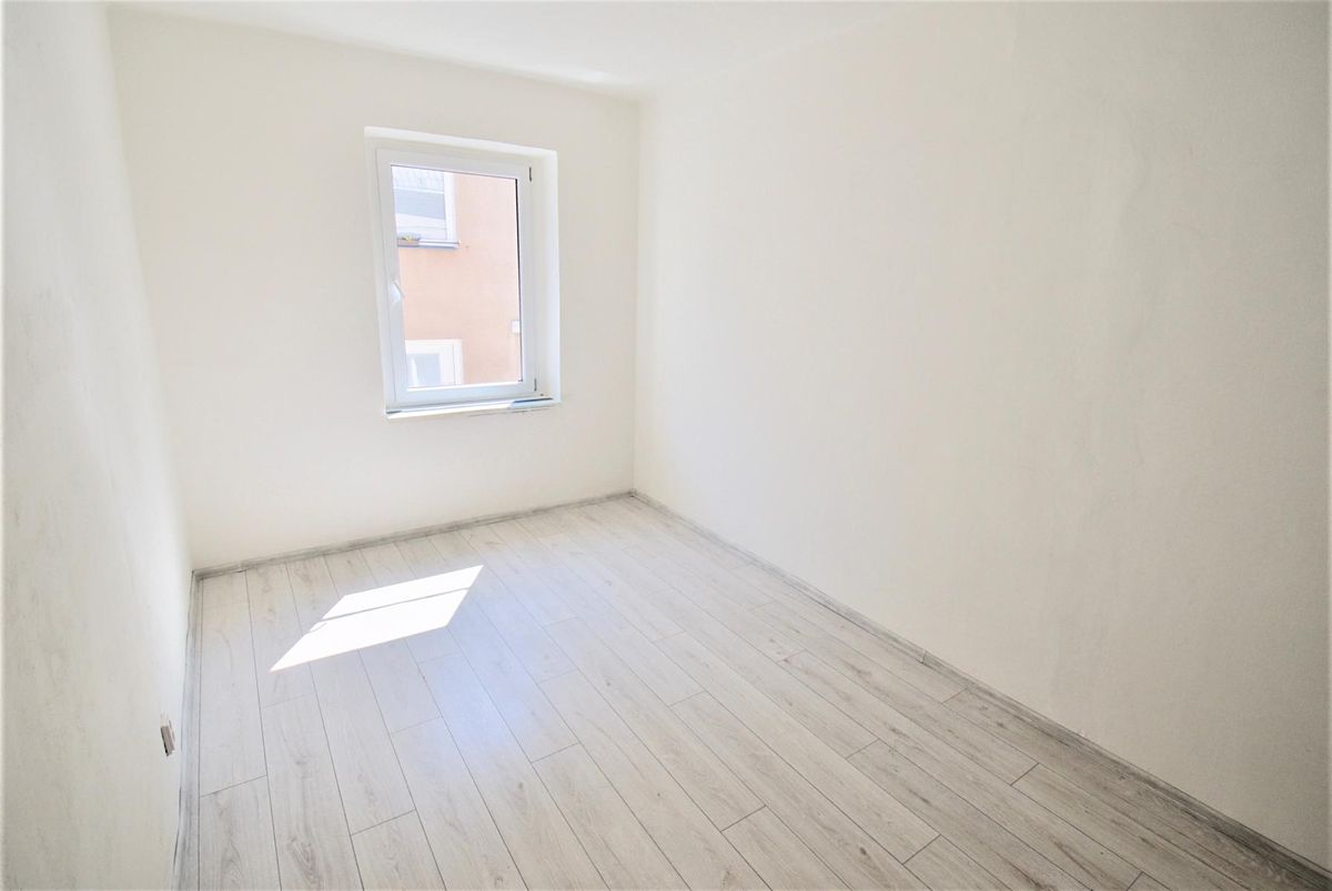 Pronájem bytu 2+1 63 m² – fotografie 4