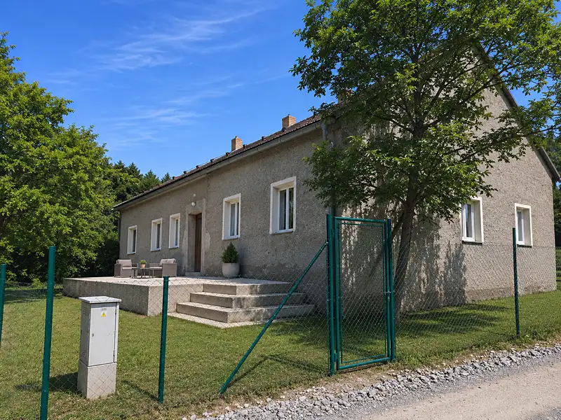 Prodej rodinného domu 95 m², pozemek 599 m², Horní Planá – náhled fotky 3