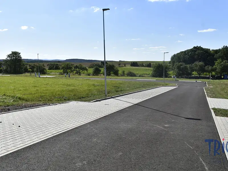 Prodej stavebního pozemku 1216 m², Žernov – náhled fotky 2