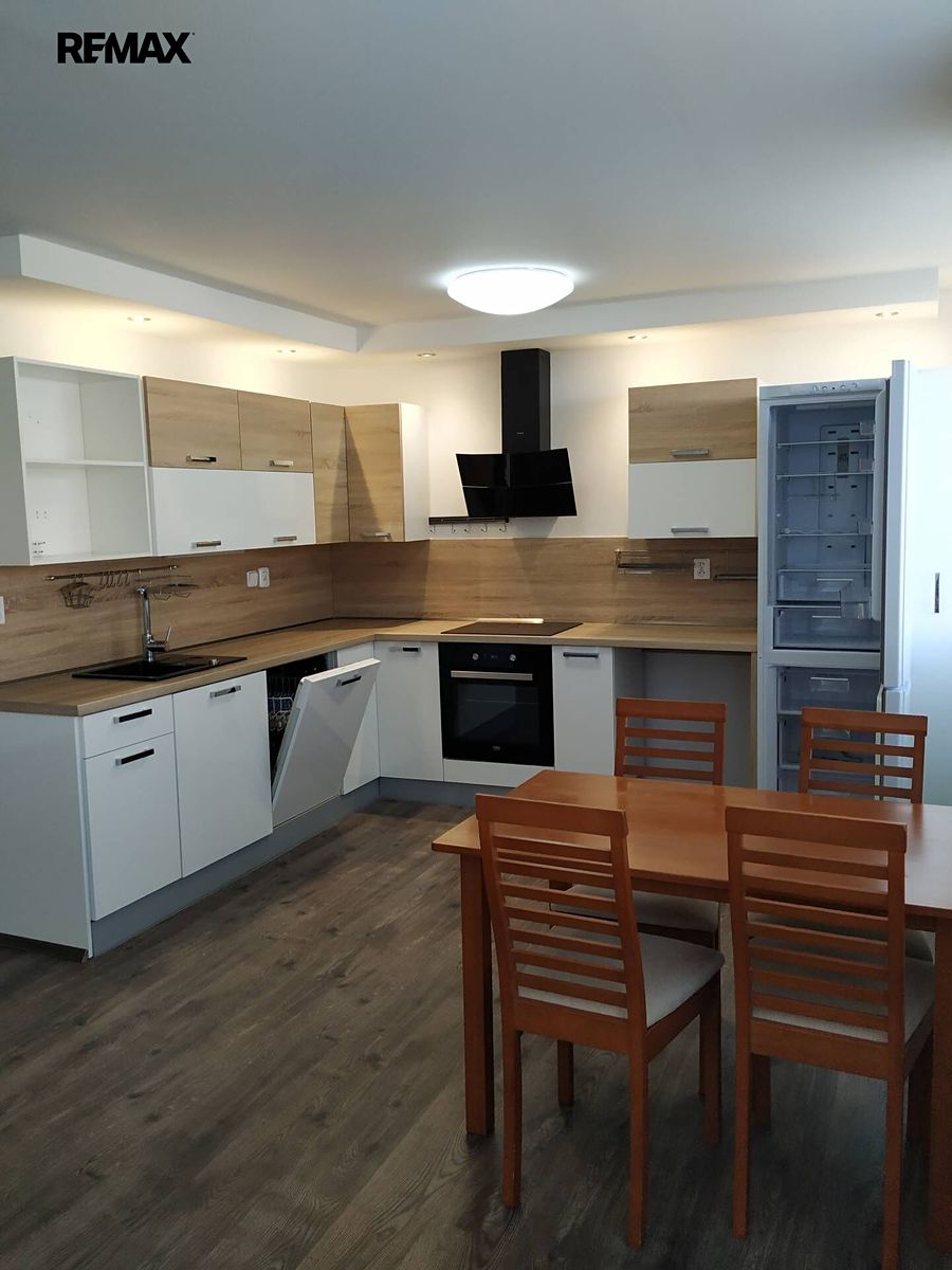 Pronájem bytu 3+kk 62 m²