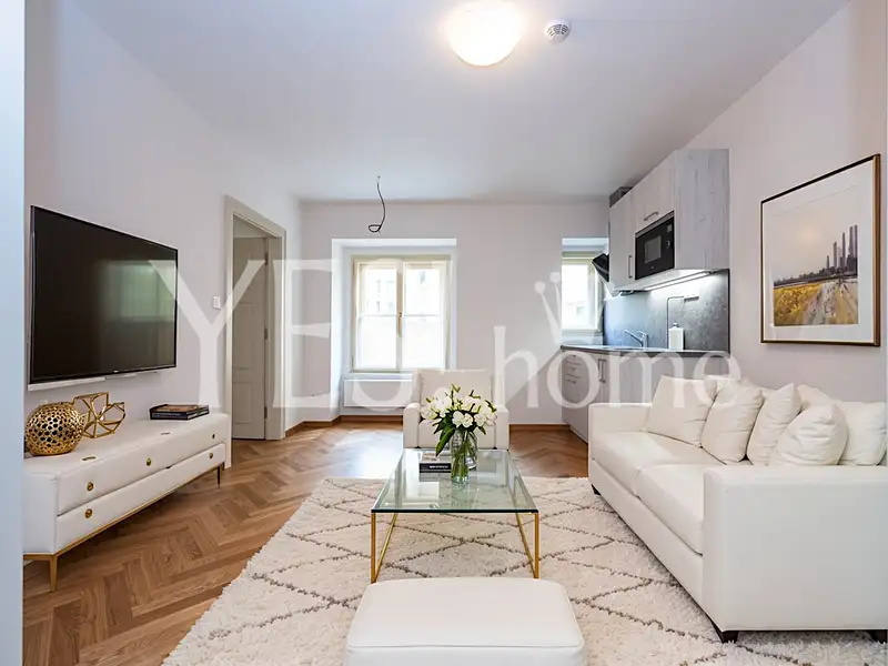 Pronájem bytu 2+kk 38 m², Praha – náhled fotky 1