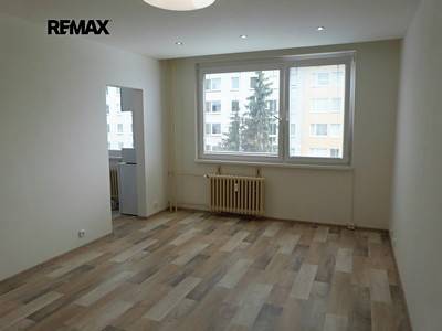 Pronájem bytu 1+kk 33 m²
