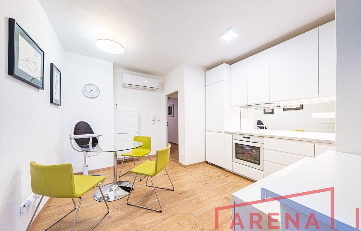 Pronájem bytu 2+1 85 m² – fotografie 4