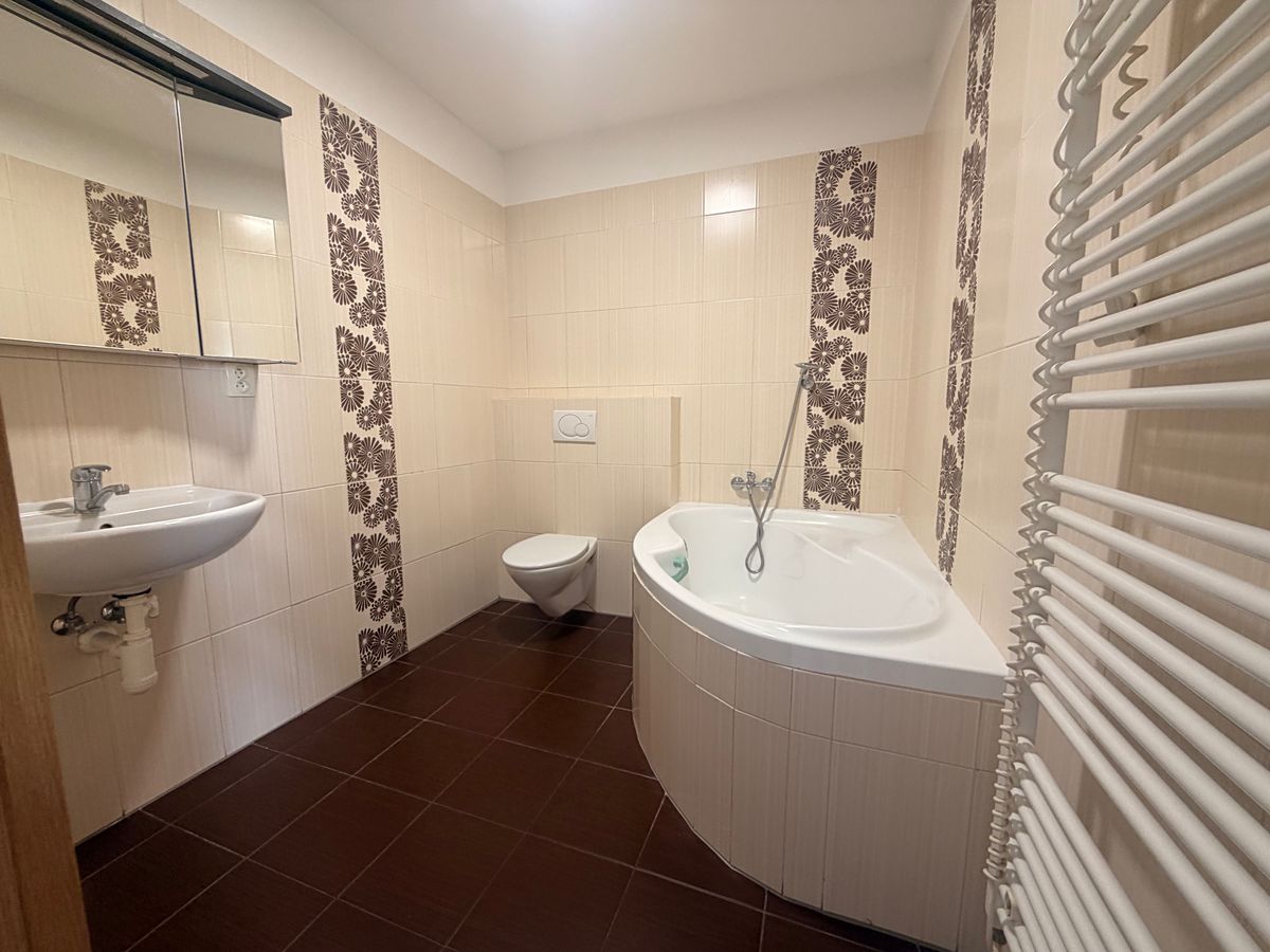 Pronájem bytu 3+kk 65 m² – fotografie 3