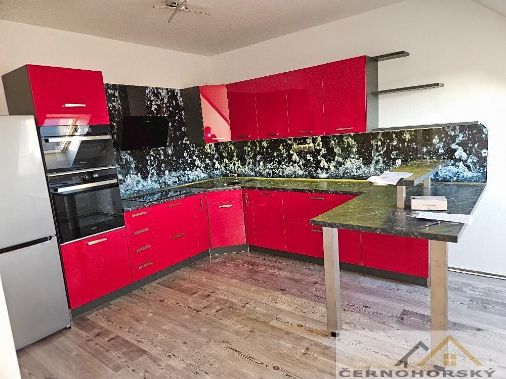 Pronájem bytu 2+kk 75 m² – fotografie 4