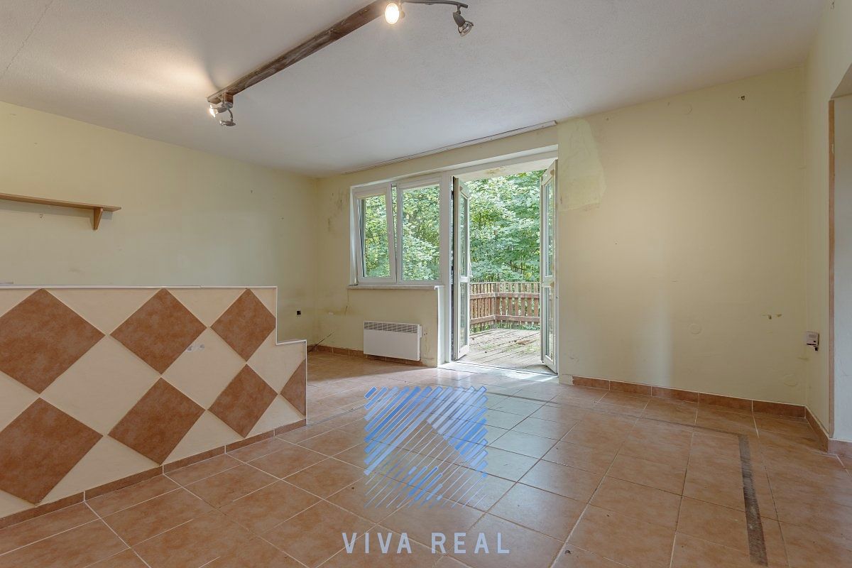 Prodej rodinného domu 337 m², pozemek 1675 m² – fotografie 4
