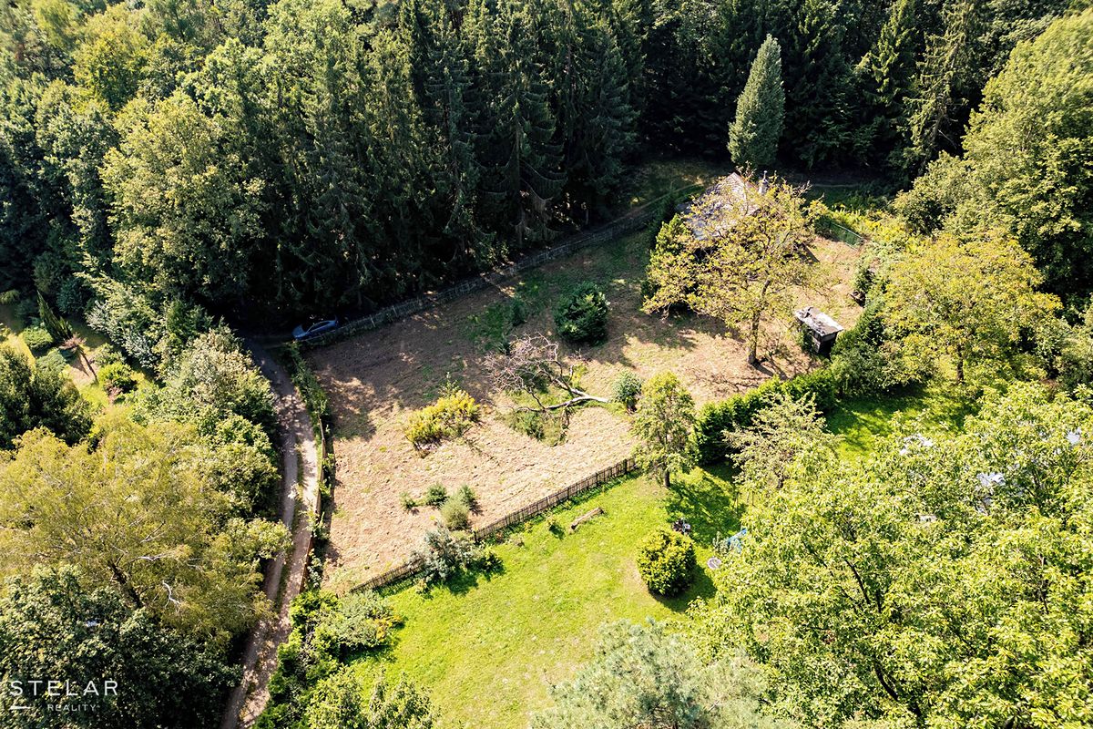 Prodej stavebního pozemku 1560 m² – fotografie 3