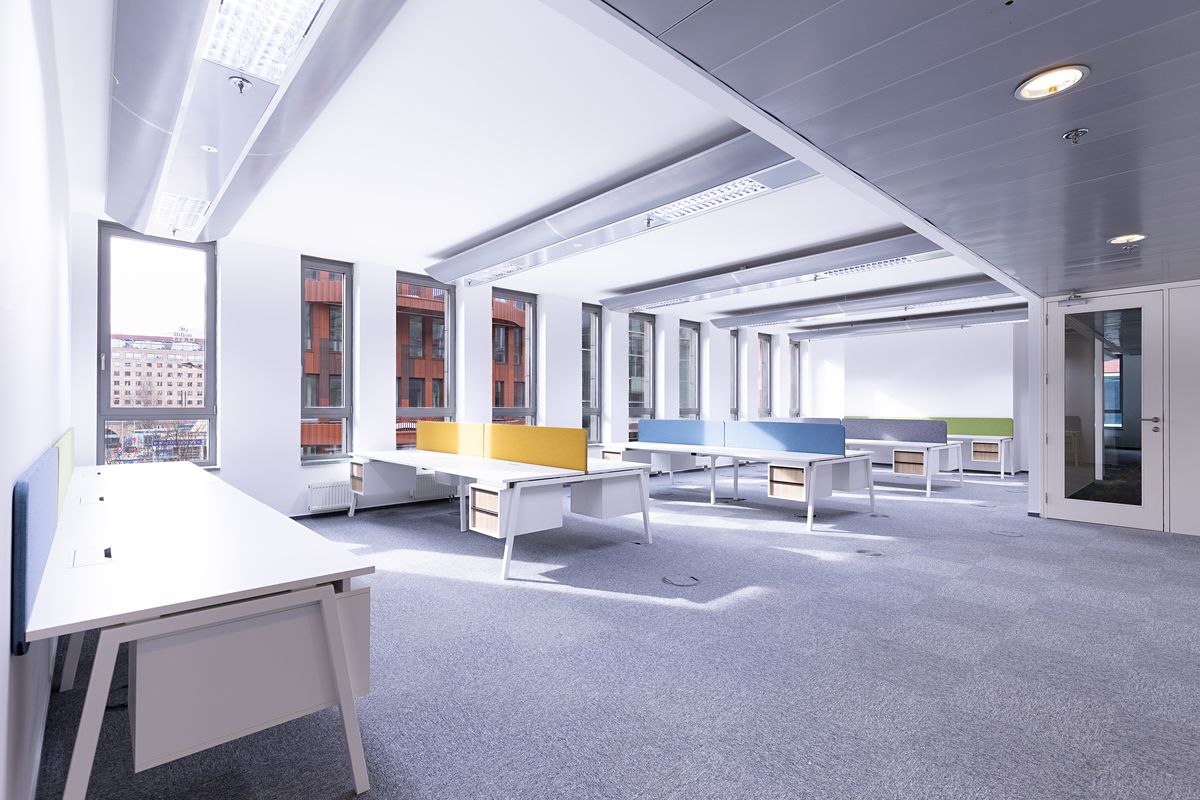 Pronájem kanceláře 1551 m²