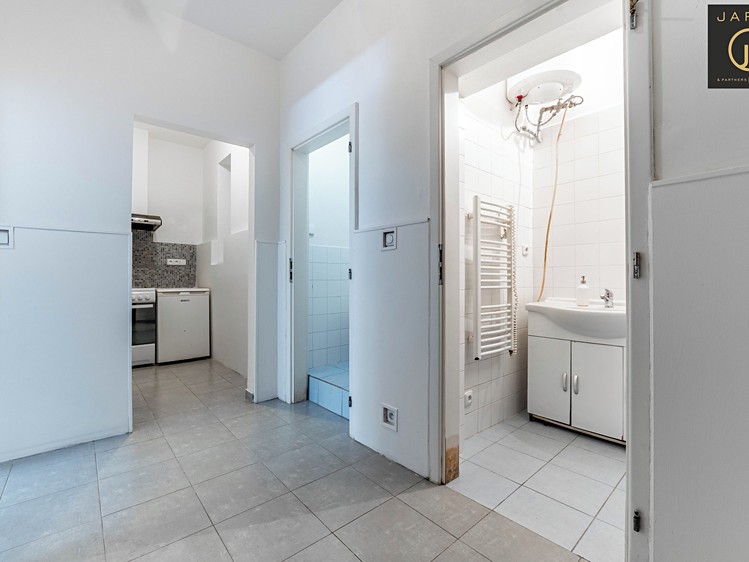 Комерційне приміщення на продаж, 37 м² (10 з 16)