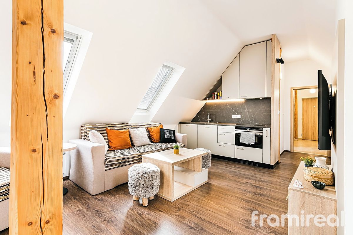 Pronájem bytu 3+kk 75 m² – fotografie 2