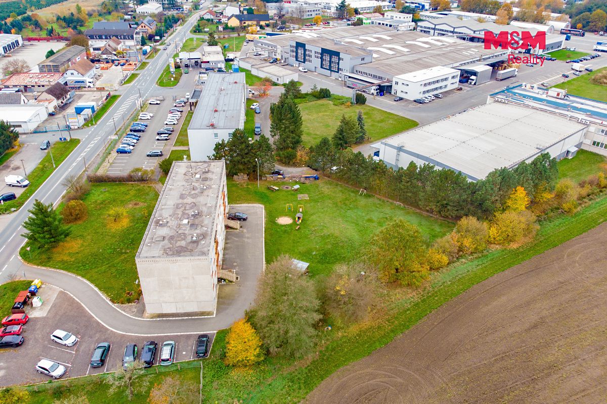 Prodej pozemku 715 m² – fotografie 3