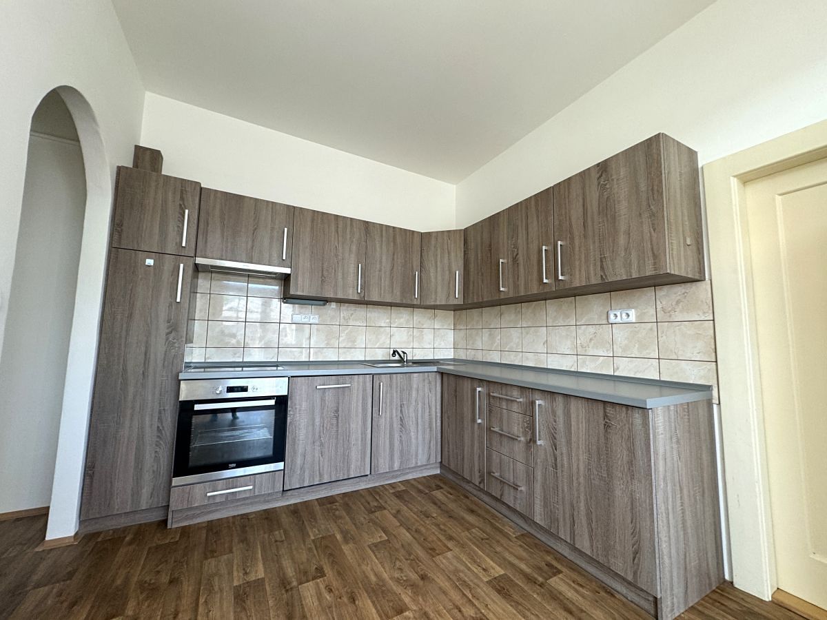 Pronájem bytu 3+1 80 m²