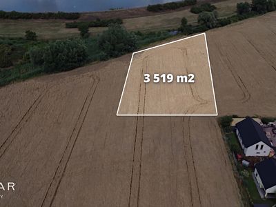 Prodej pole 3519 m²